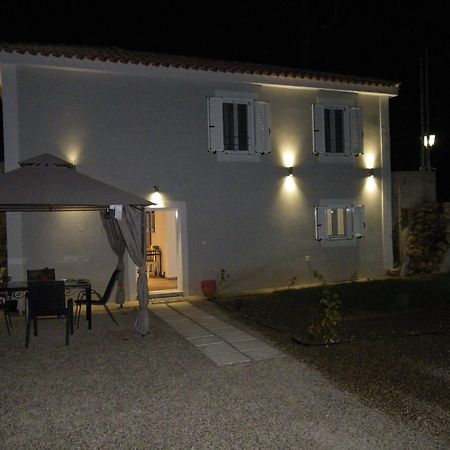 Vikou House Βίλα Γύρι Εξωτερικό φωτογραφία