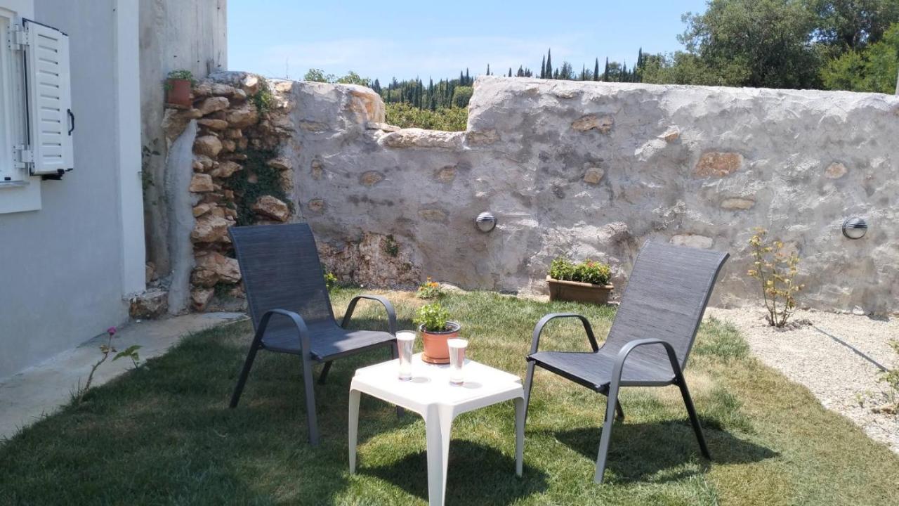 Vikou House Βίλα Γύρι Εξωτερικό φωτογραφία
