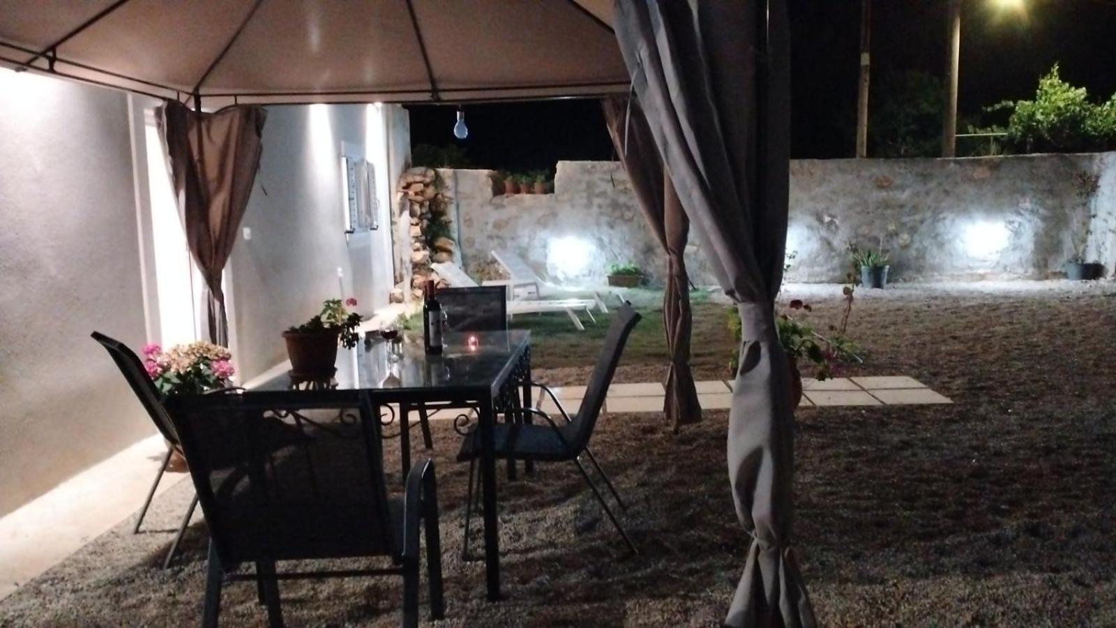 Vikou House Βίλα Γύρι Εξωτερικό φωτογραφία
